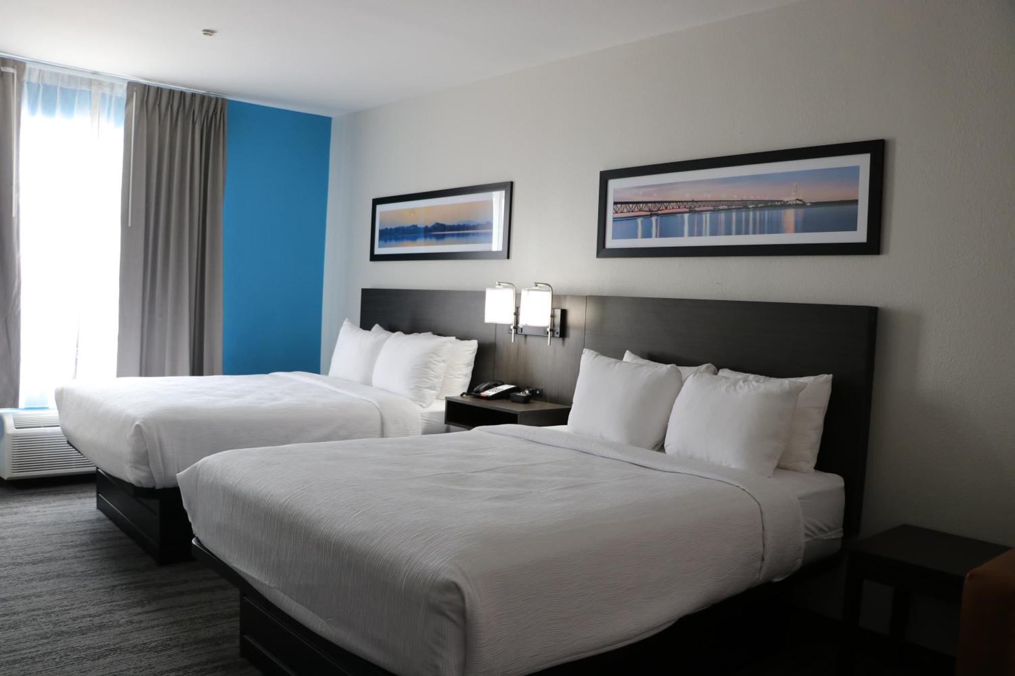 בודה Quality Inn & Suites מראה חיצוני תמונה