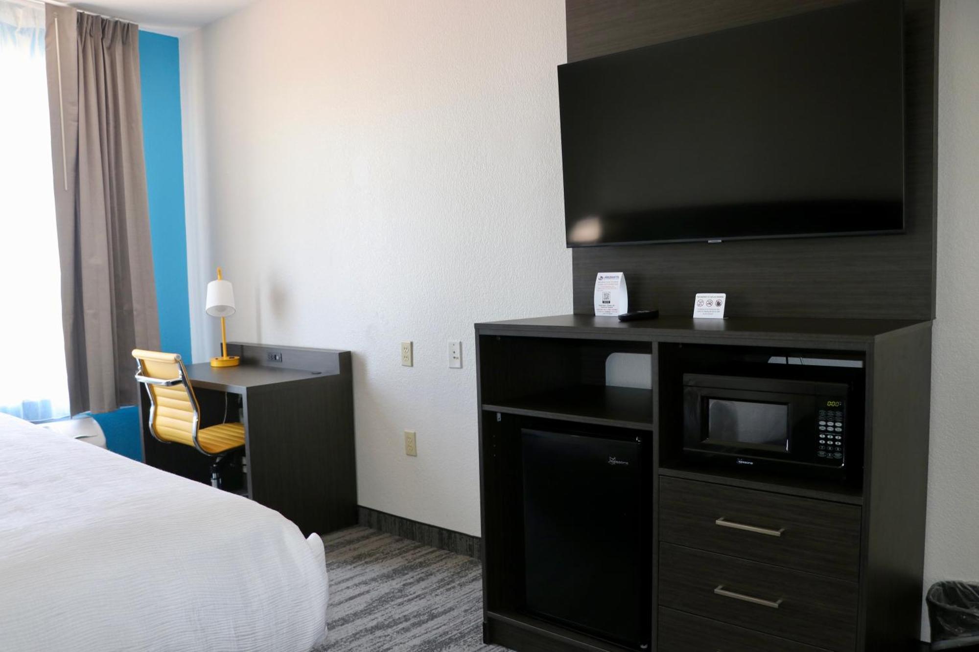 בודה Quality Inn & Suites מראה חיצוני תמונה