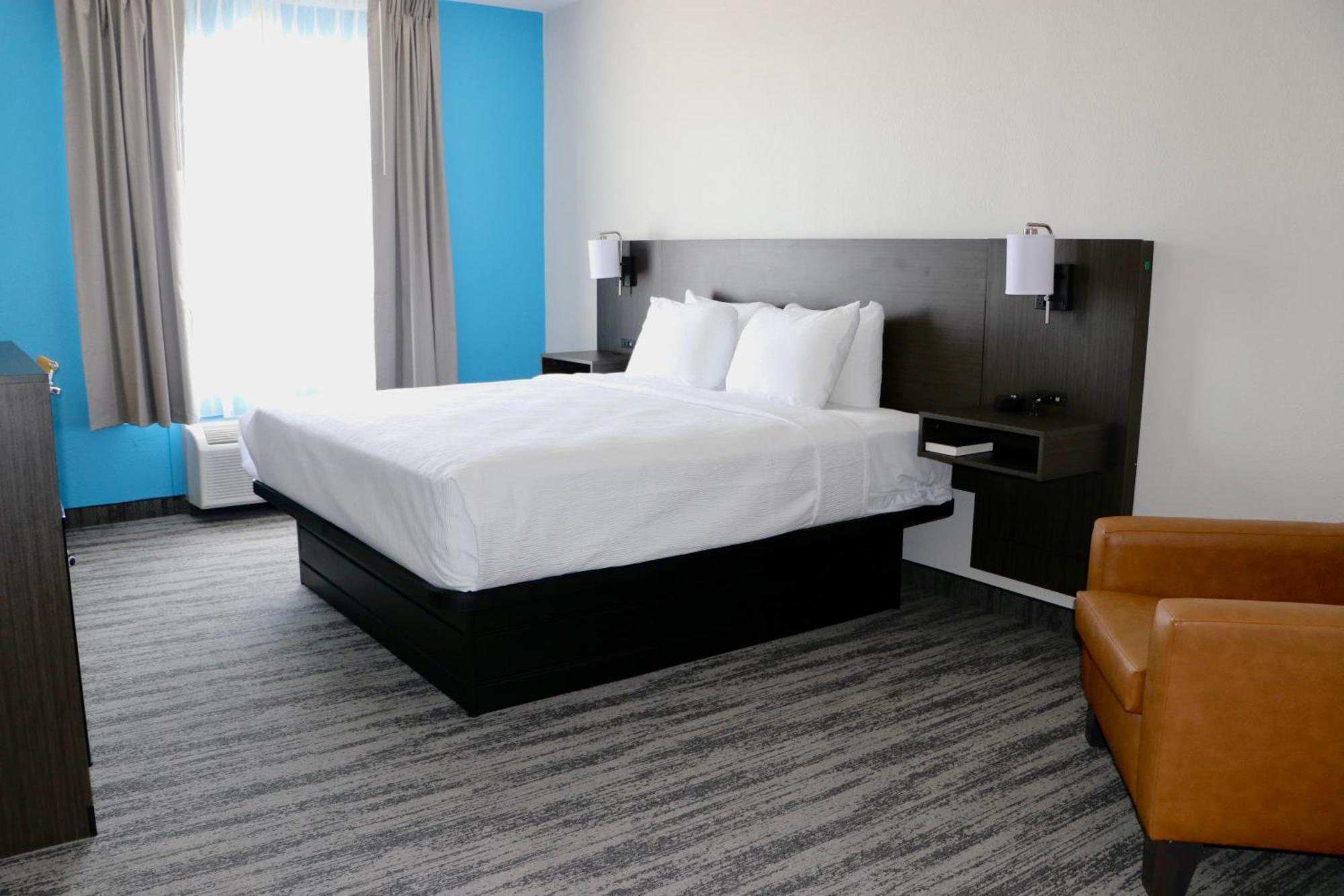 בודה Quality Inn & Suites מראה חיצוני תמונה