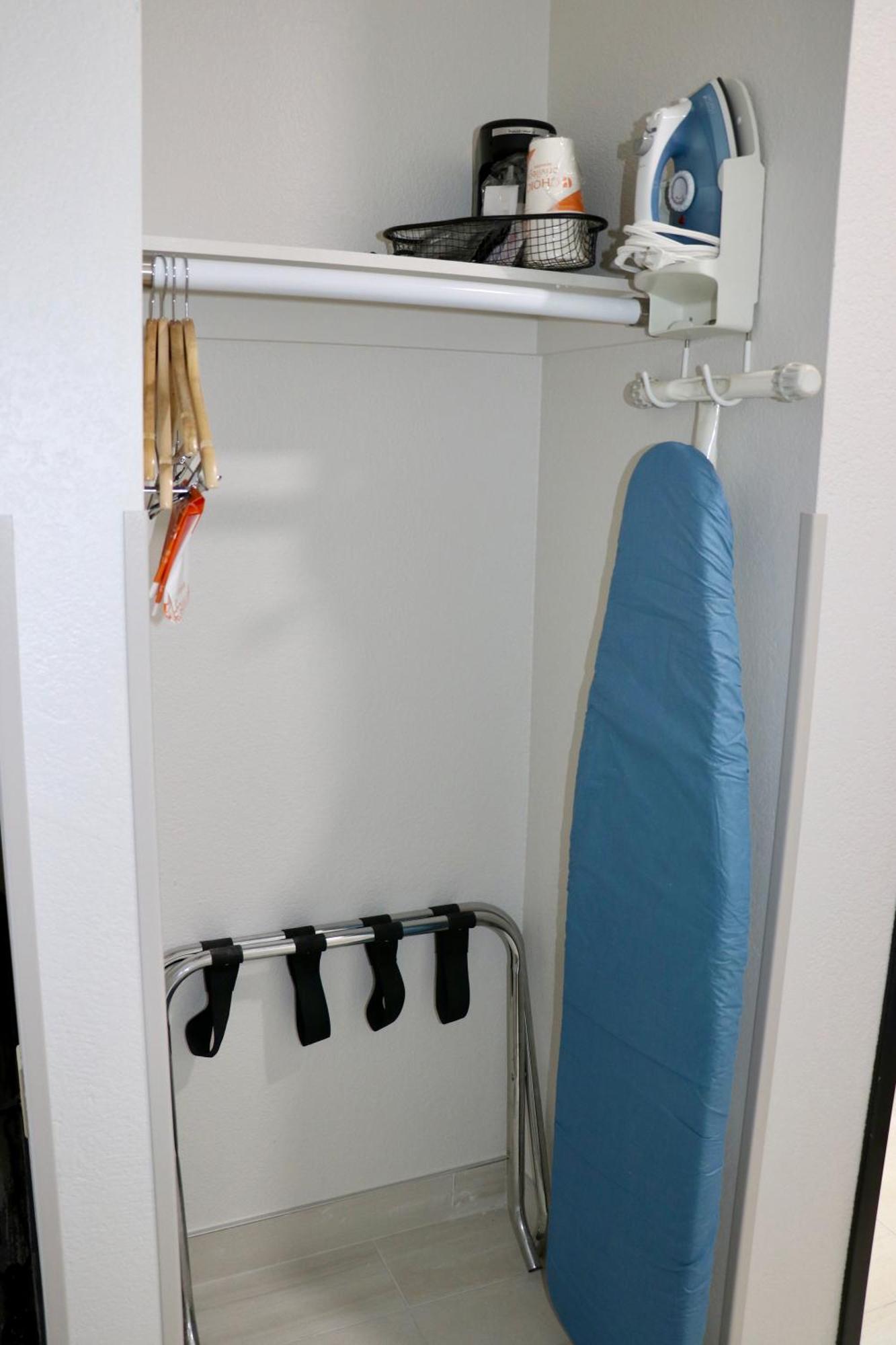 בודה Quality Inn & Suites מראה חיצוני תמונה