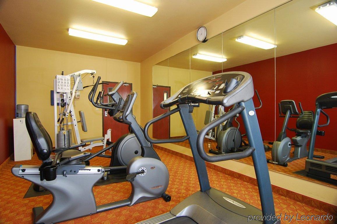 בודה Quality Inn & Suites מתקנים תמונה
